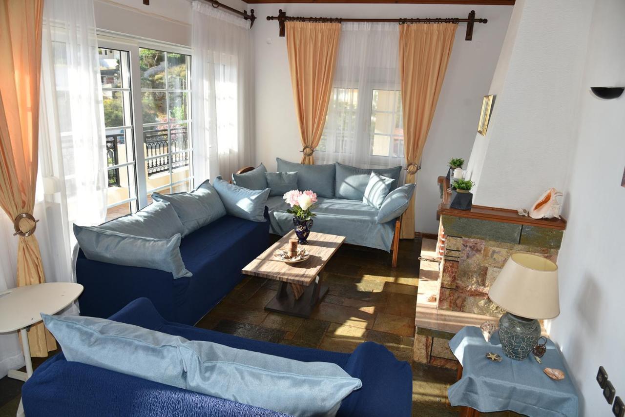 Irene'S Beach Front House Vromopousi Exterior foto
